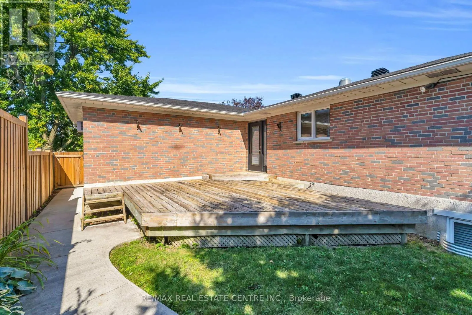 3 STOCKMAN CRESCENT