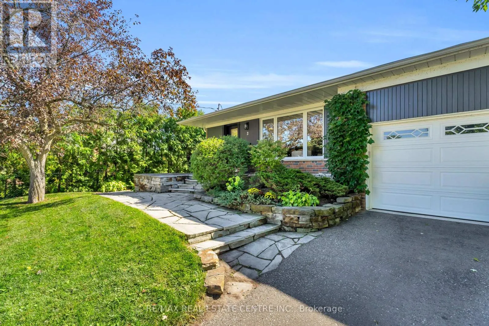 3 STOCKMAN CRESCENT