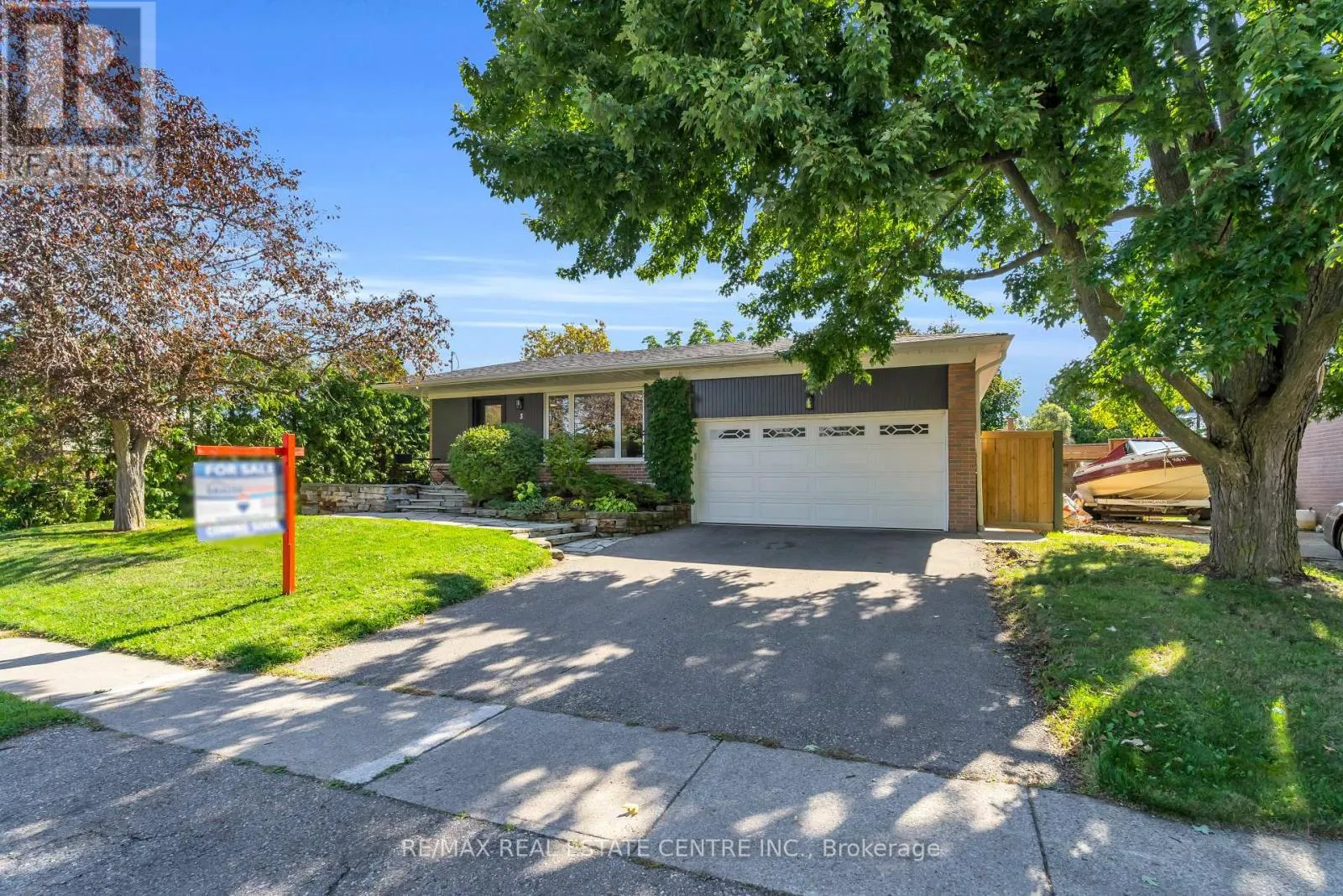 3 STOCKMAN CRESCENT