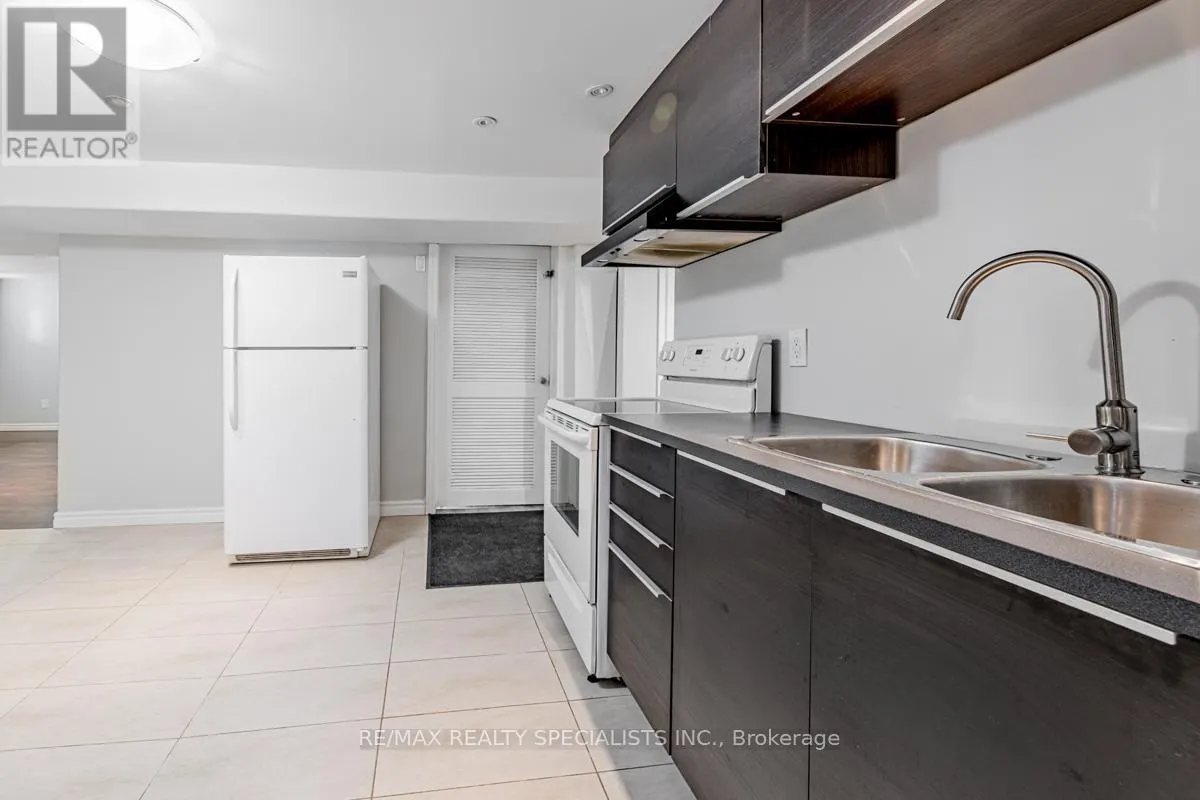 LOWER - 1362 CAWTHRA ROAD