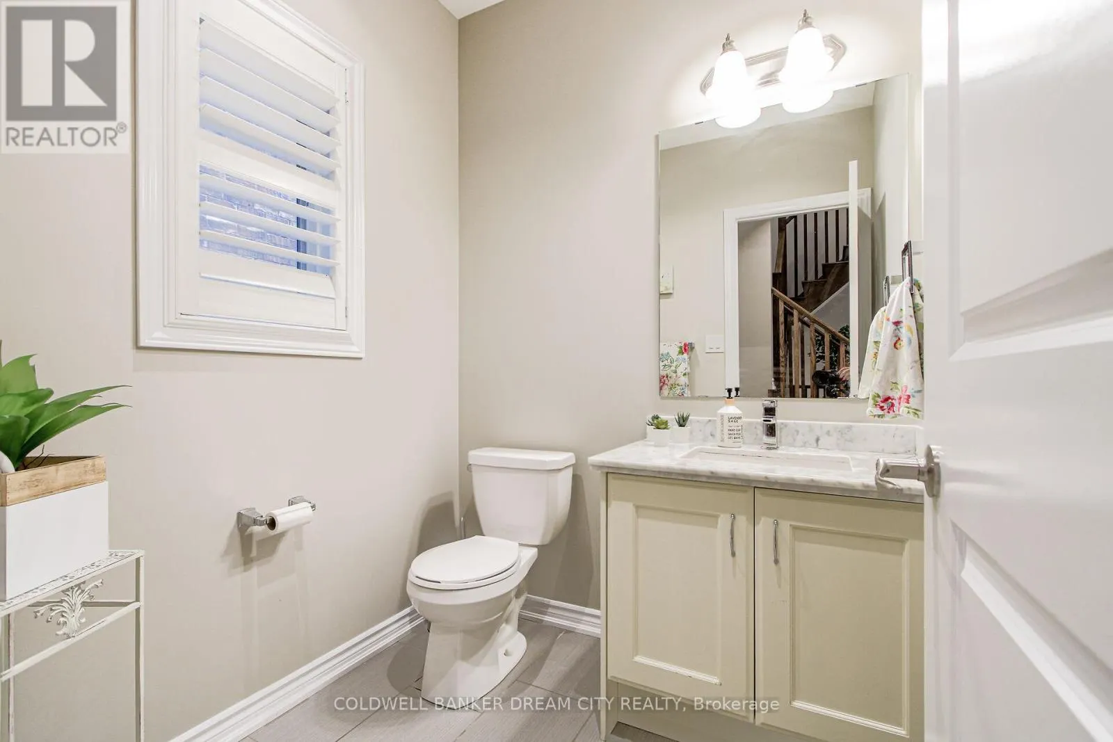 450 BRISDALE DRIVE