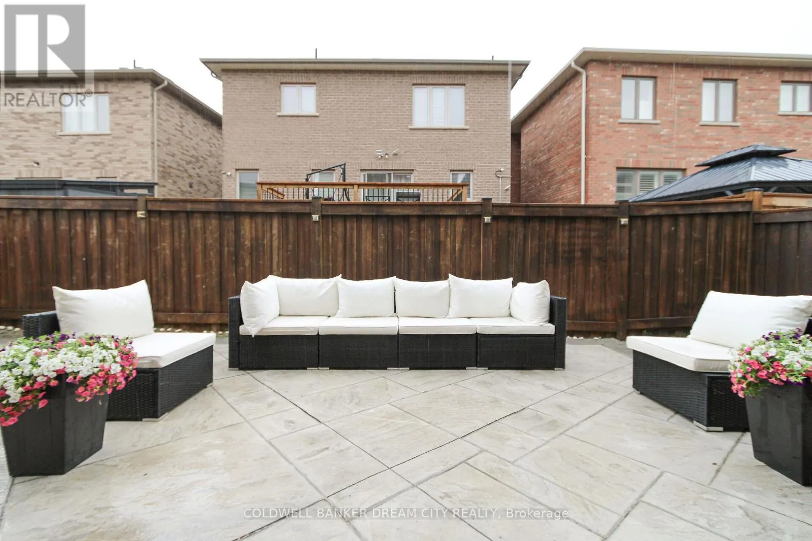 450 BRISDALE DRIVE