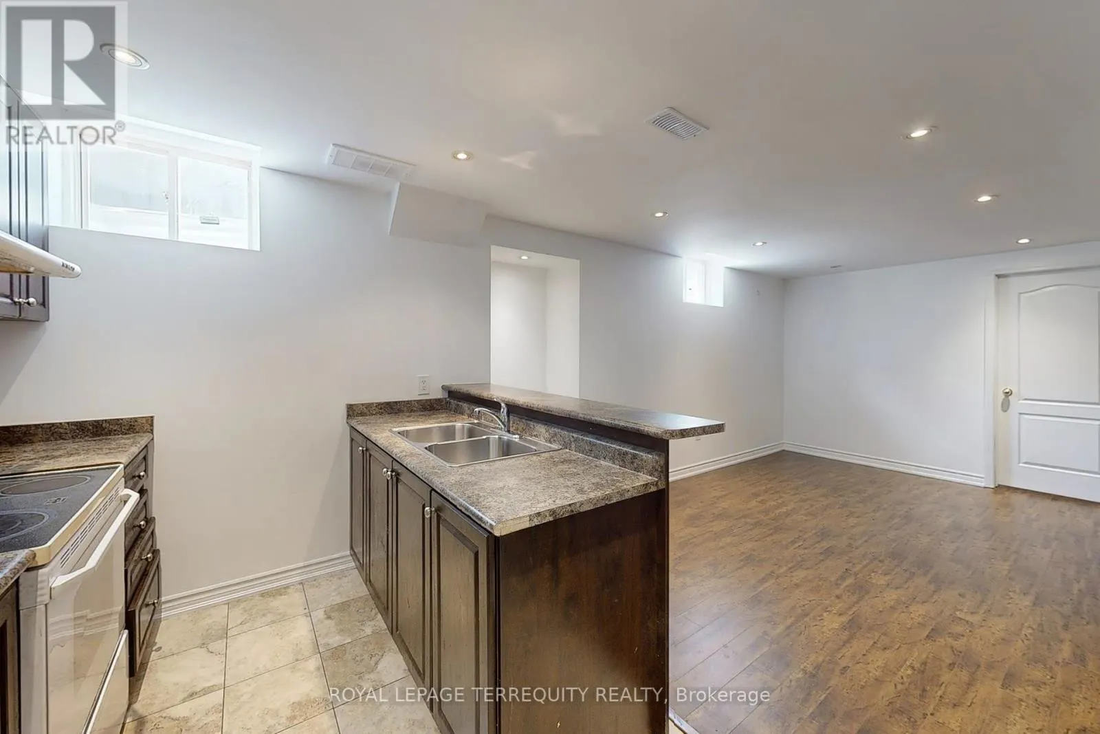 6 VERONA DRIVE