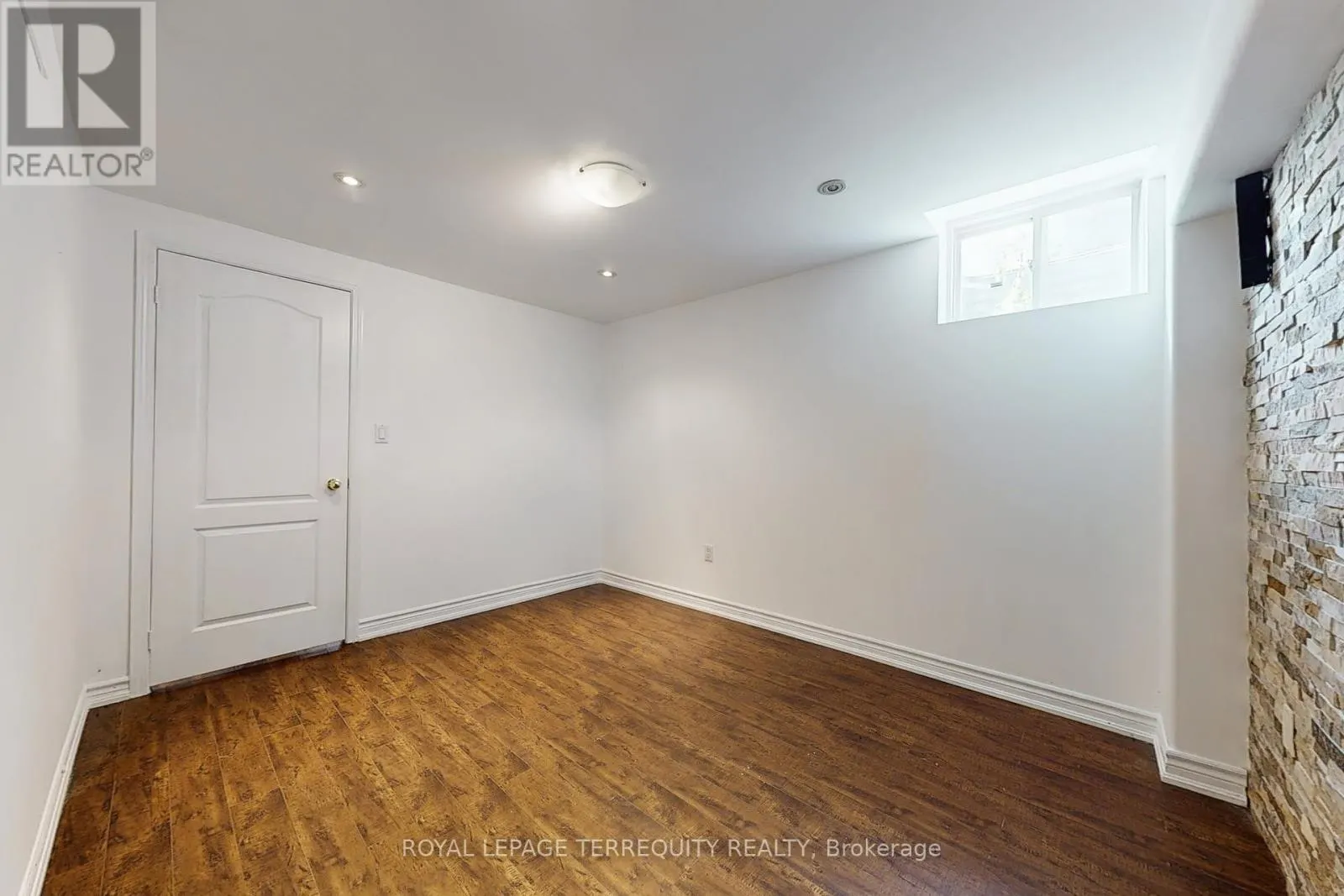 6 VERONA DRIVE