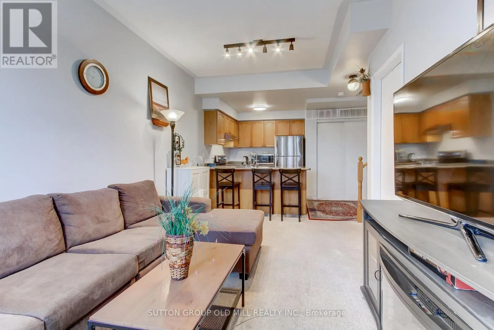 167 - 760 LAWRENCE AVENUE W