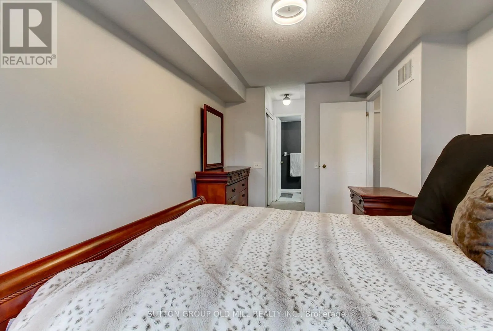 167 - 760 LAWRENCE AVENUE W