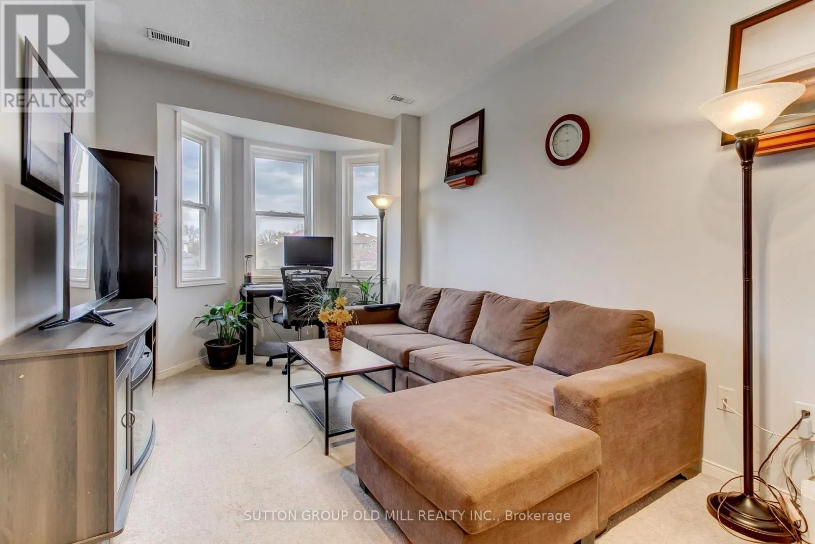 167 - 760 LAWRENCE AVENUE W