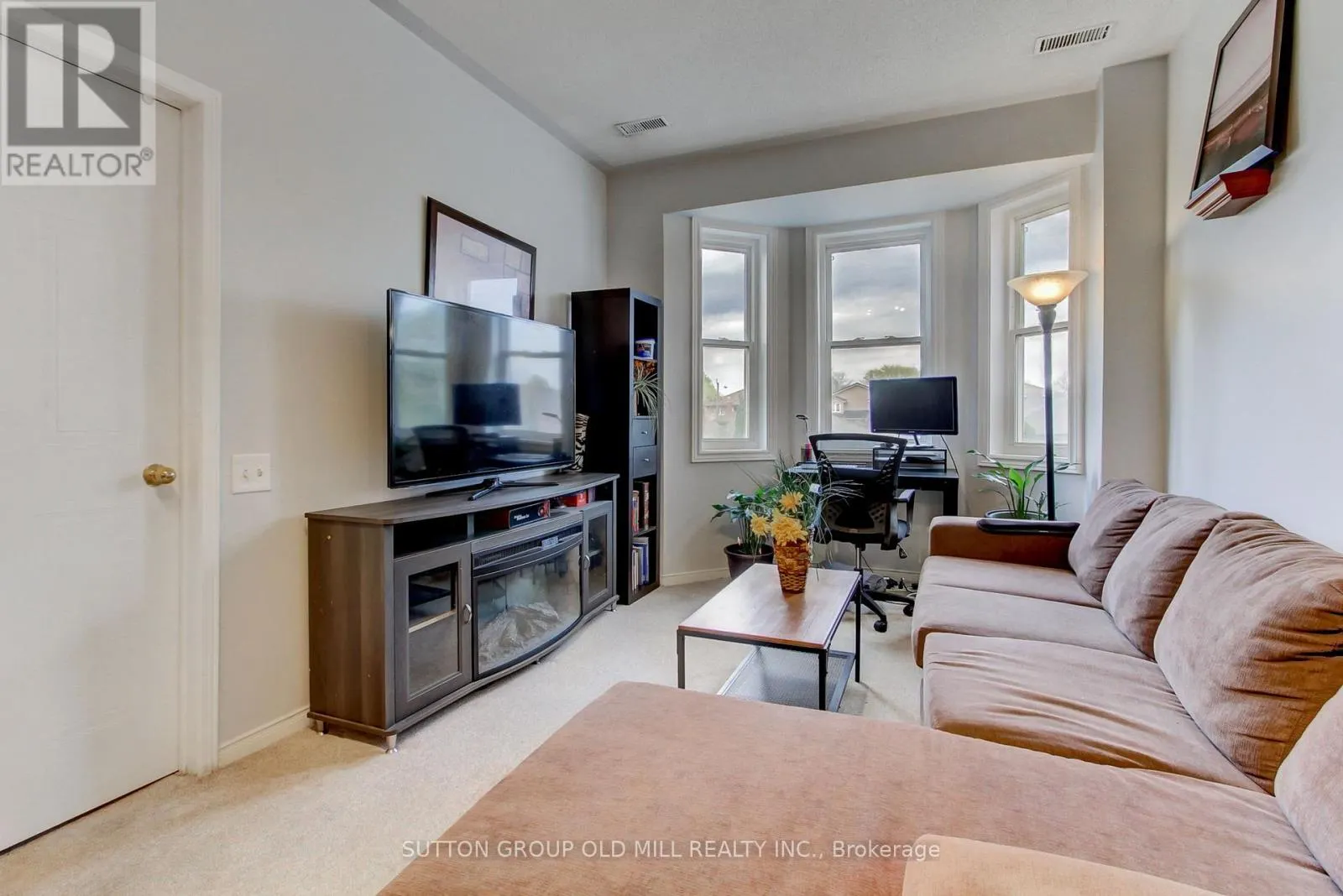 167 - 760 LAWRENCE AVENUE W