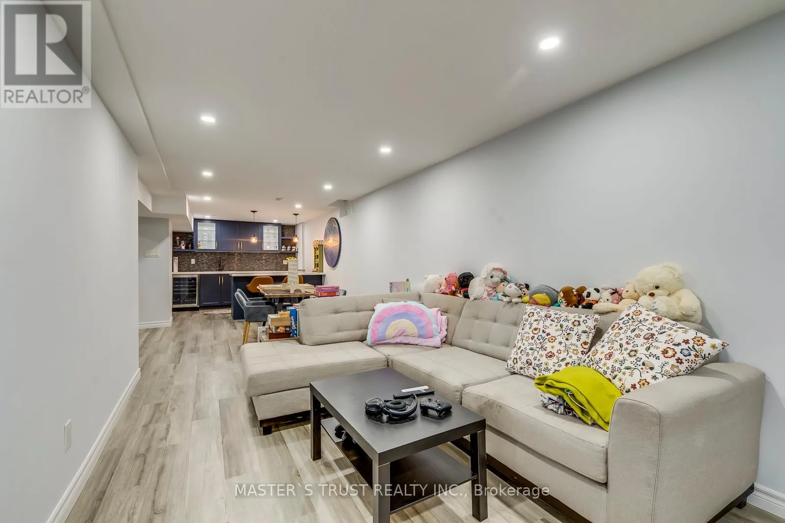 5428 EDENCROFT CRESCENT