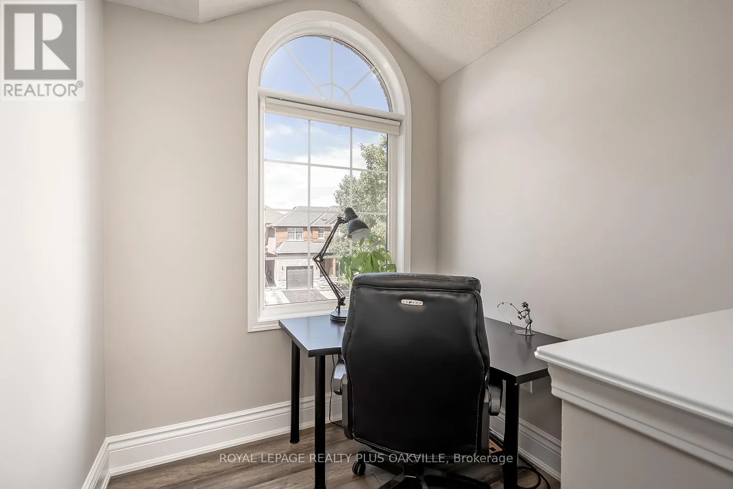 3174 SCOTSCRAIG CRESCENT