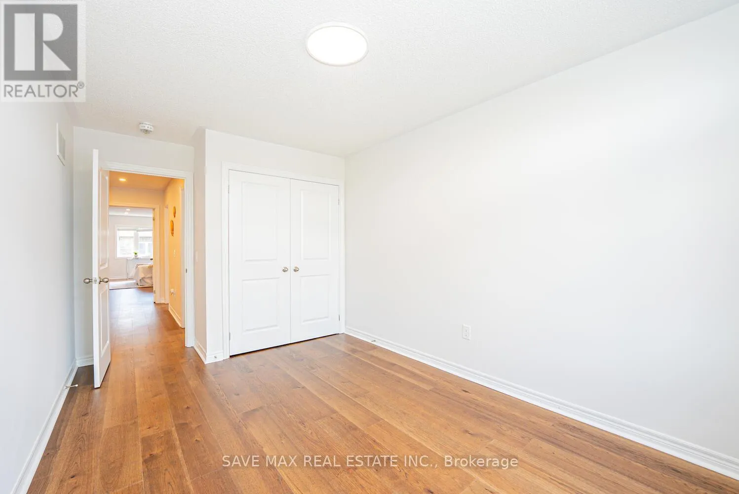 45 IVOR CRESCENT