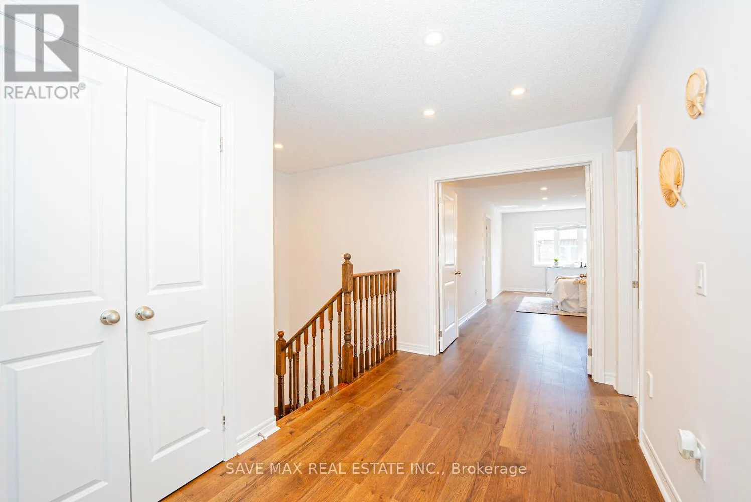45 IVOR CRESCENT