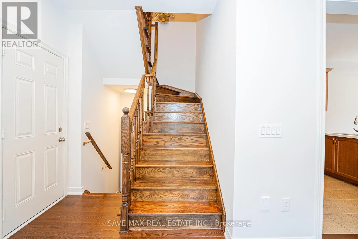 45 IVOR CRESCENT
