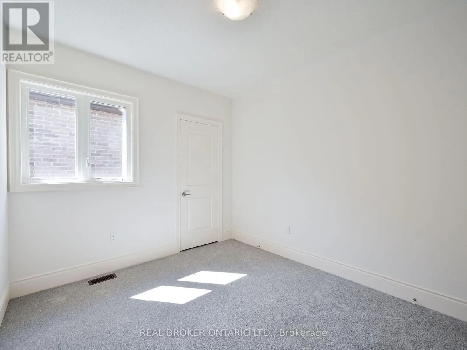 1555 SEVERN DRIVE