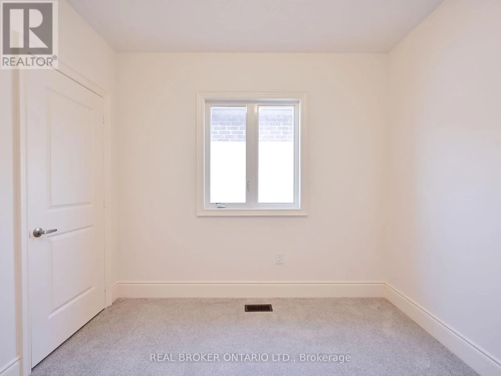 1555 SEVERN DRIVE