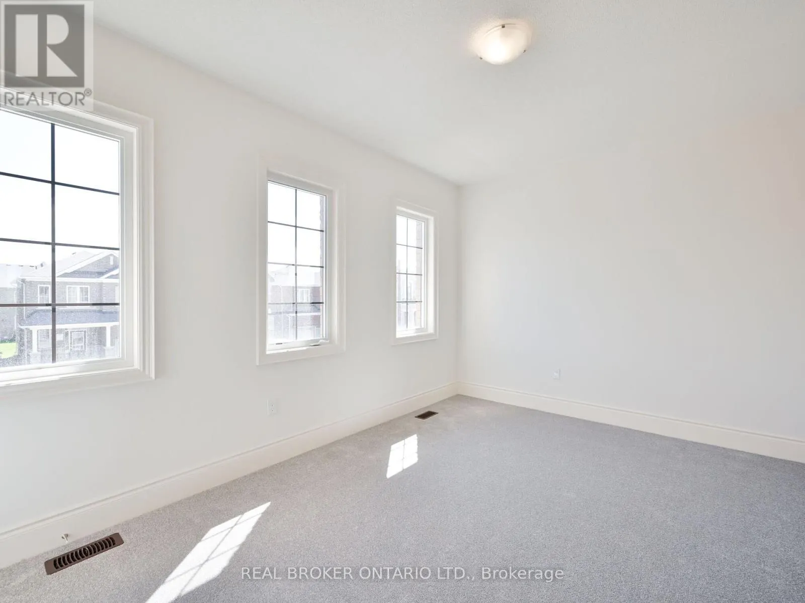 1555 SEVERN DRIVE