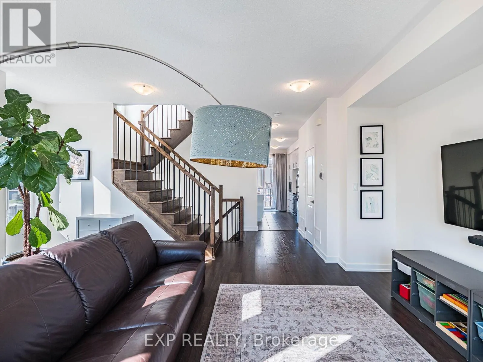3128 MINTWOOD CIRCLE