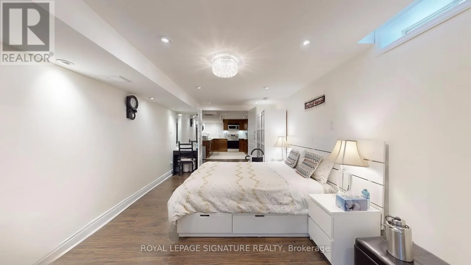 25 SAWSTON CIRCLE