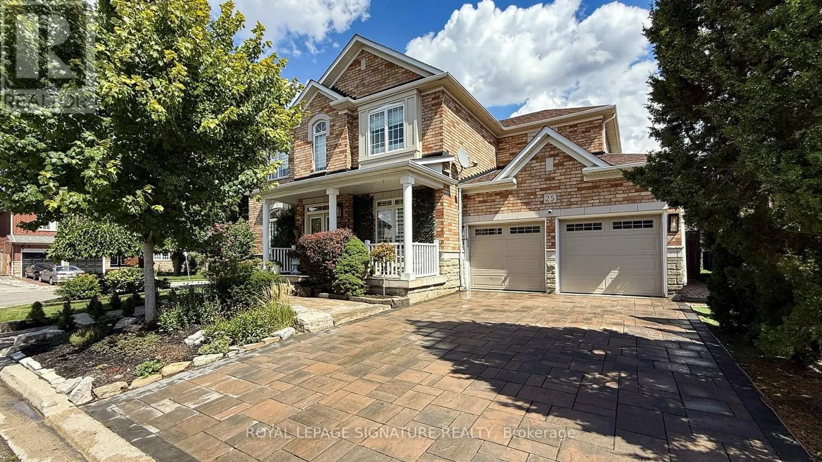 25 SAWSTON CIRCLE