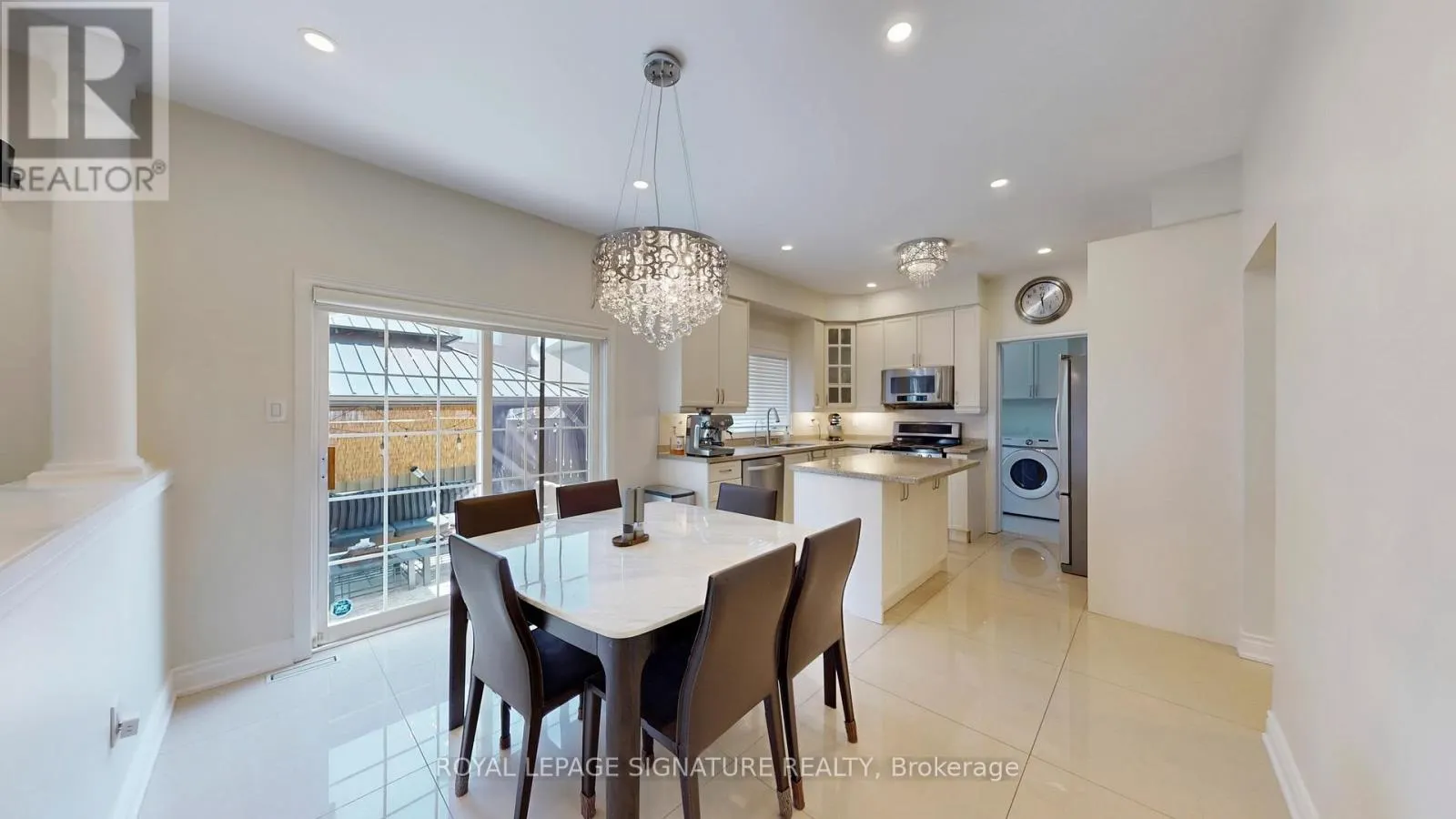 25 SAWSTON CIRCLE