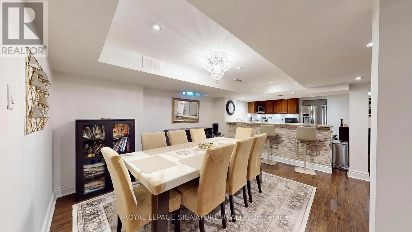25 SAWSTON CIRCLE