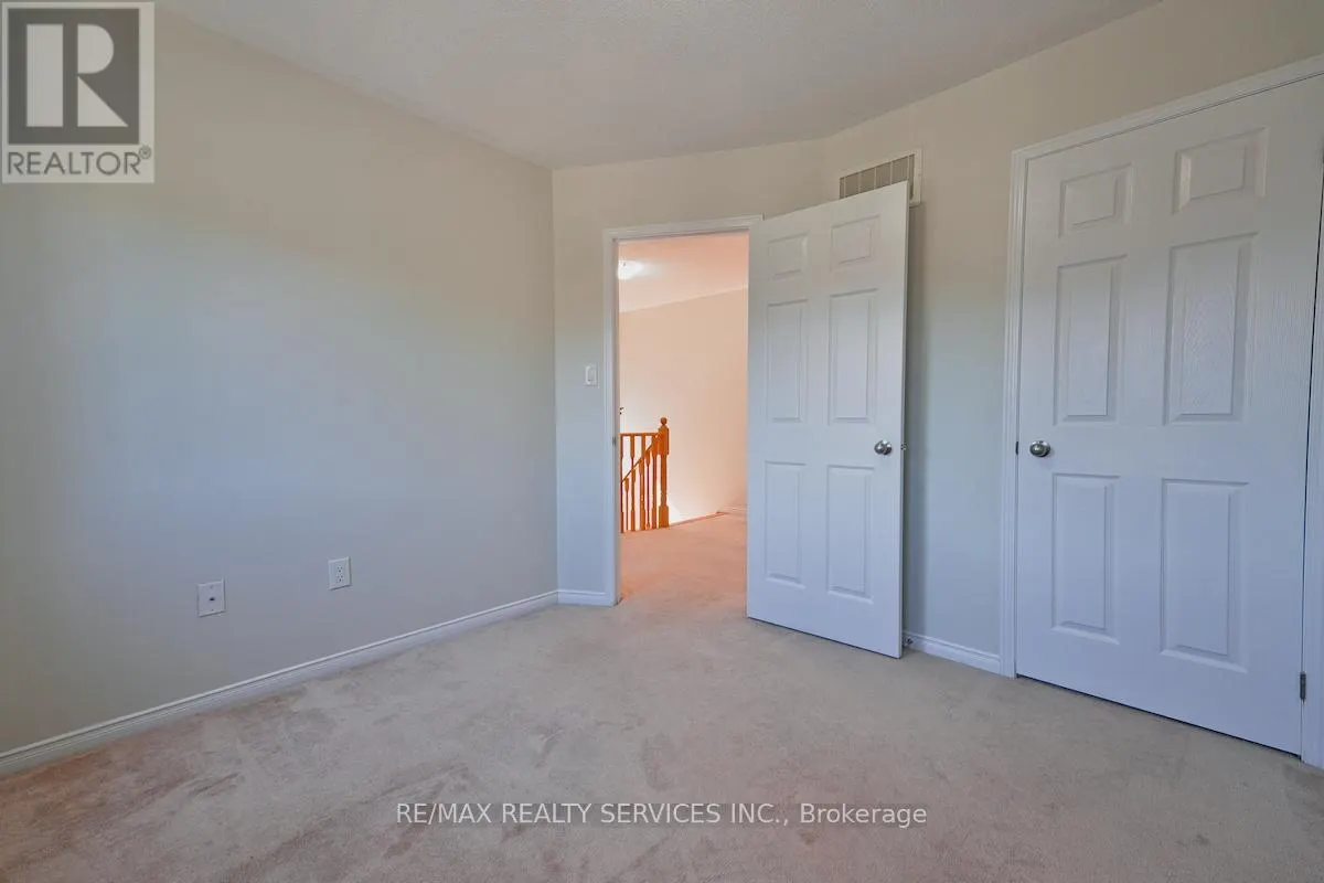 30 LOFTSMOOR DRIVE