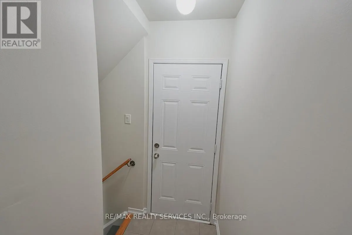 30 LOFTSMOOR DRIVE