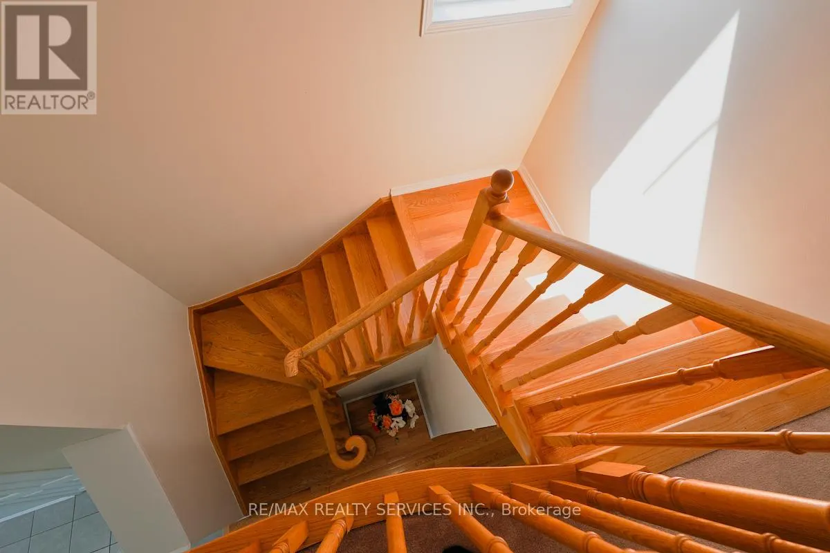 30 LOFTSMOOR DRIVE