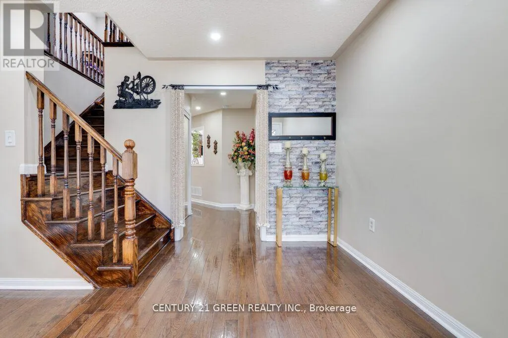 1107 BARR CRESCENT