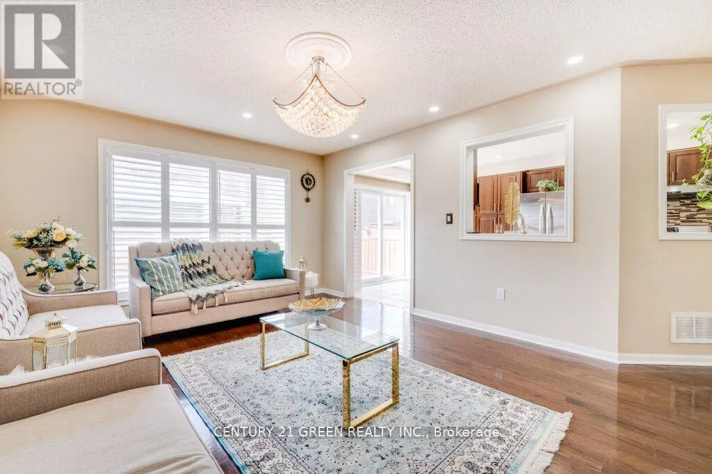 1107 BARR CRESCENT