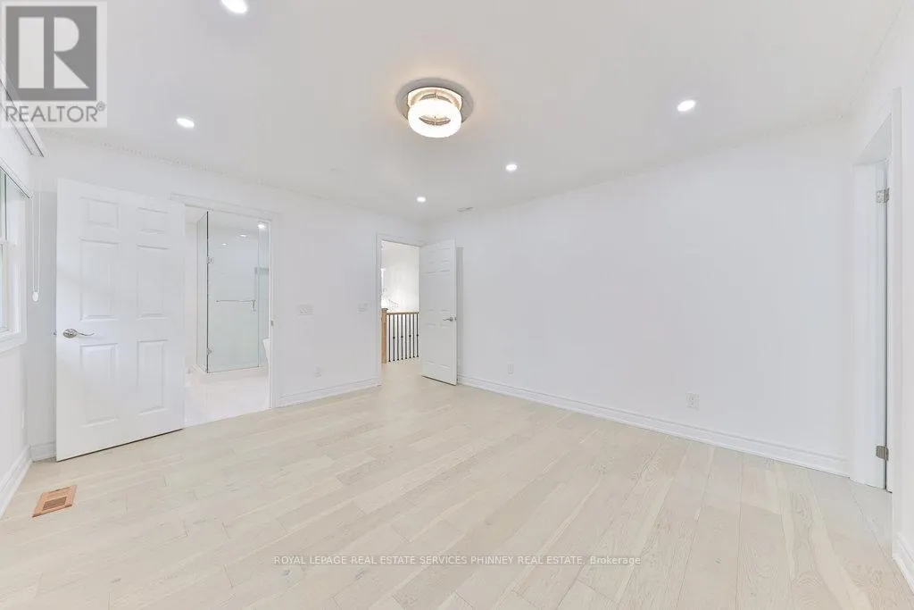 1003 LAKESHORE ROAD W