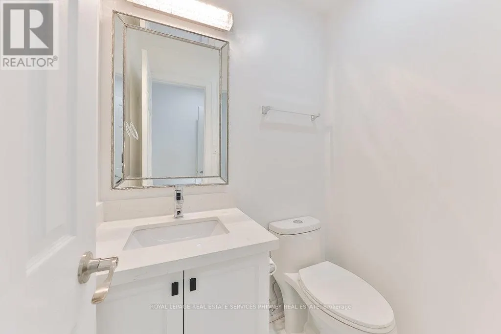 1003 LAKESHORE ROAD W