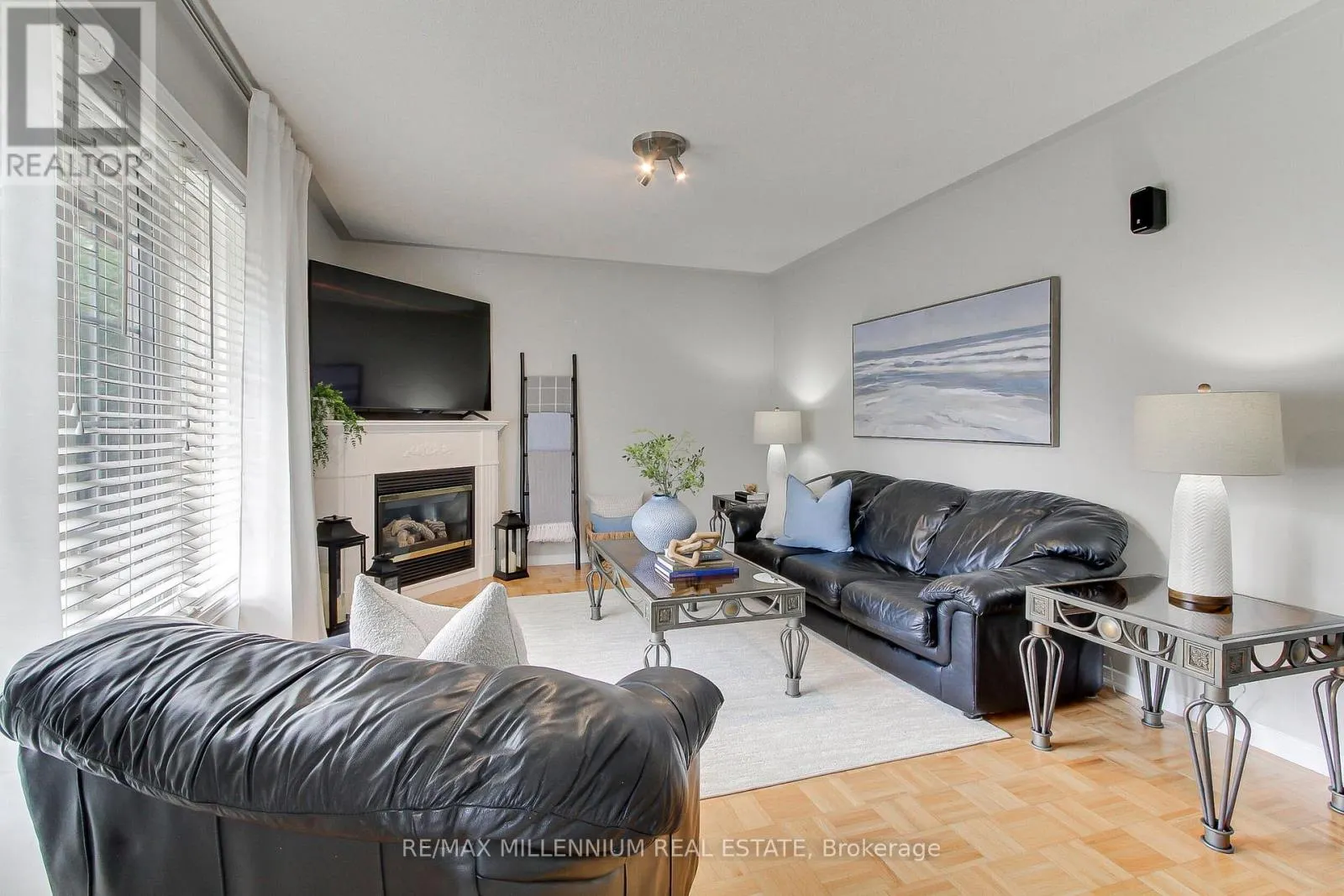 60 MAINARD CRESCENT