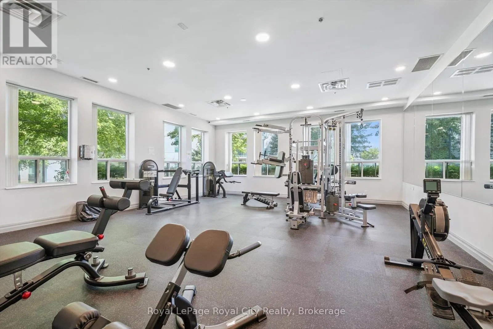 1710 - 4889 KIMBERMOUNT AVENUE, #1710