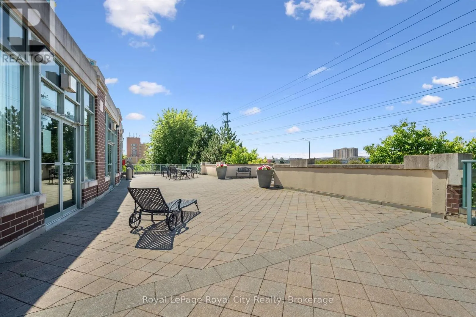 1710 - 4889 KIMBERMOUNT AVENUE, #1710