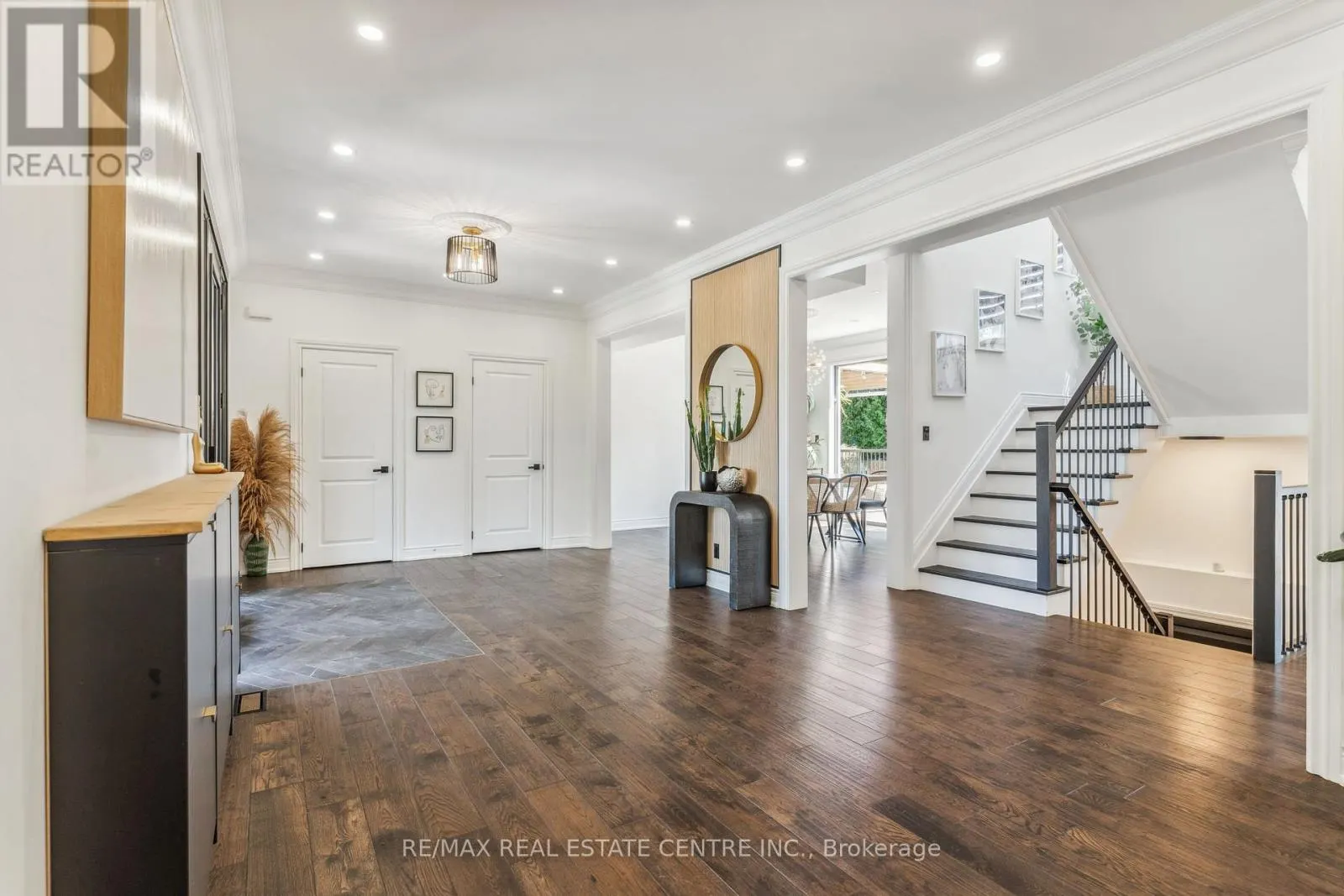 2032 REBECCA STREET