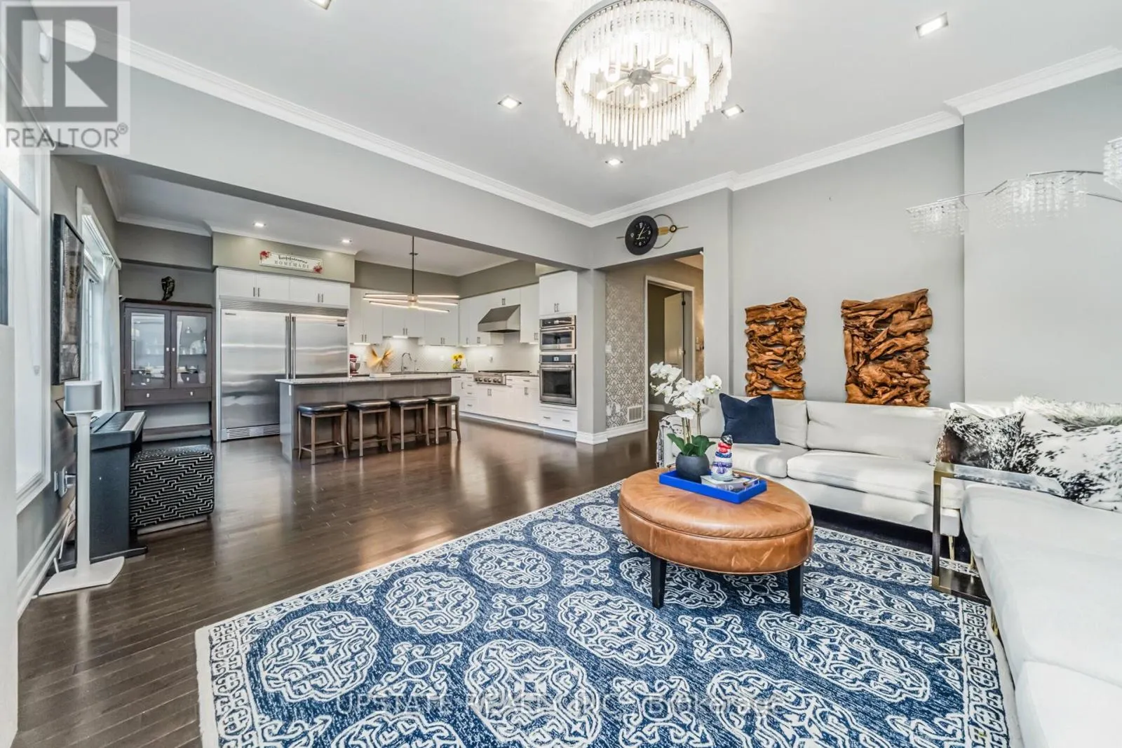 10 VINEYARD DRIVE