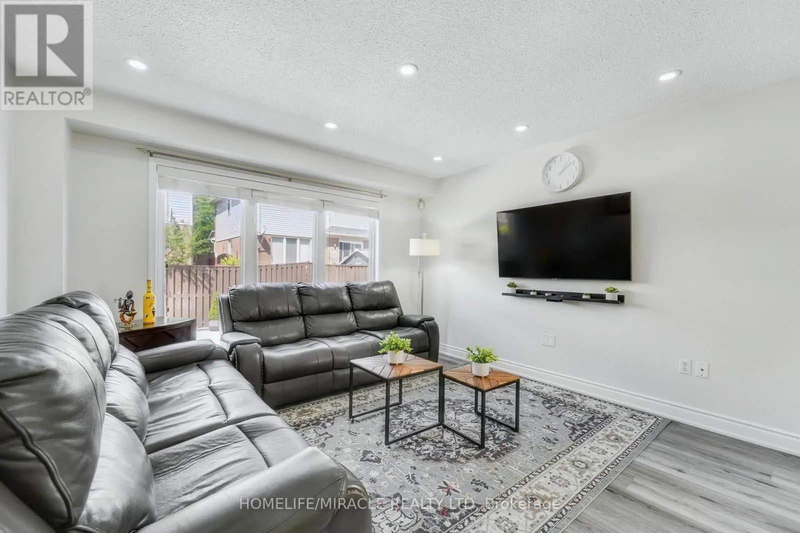 48 JESSOP DRIVE
