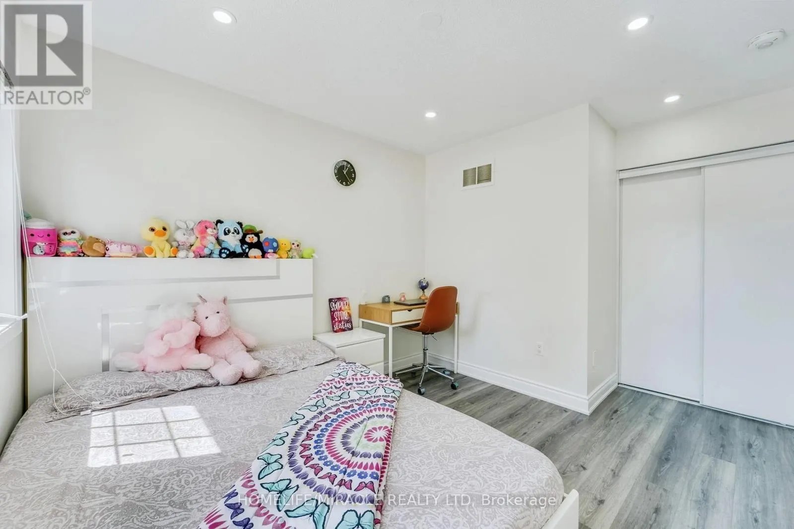 48 JESSOP DRIVE