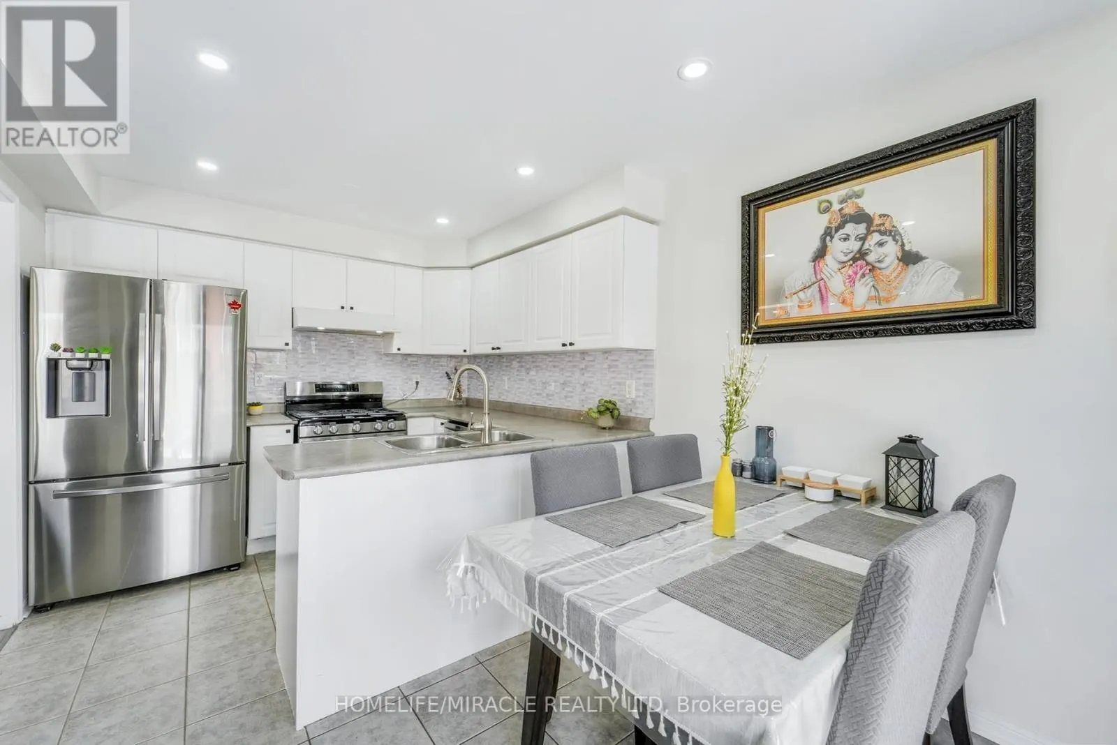 48 JESSOP DRIVE