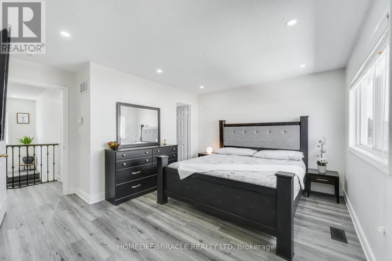 48 JESSOP DRIVE