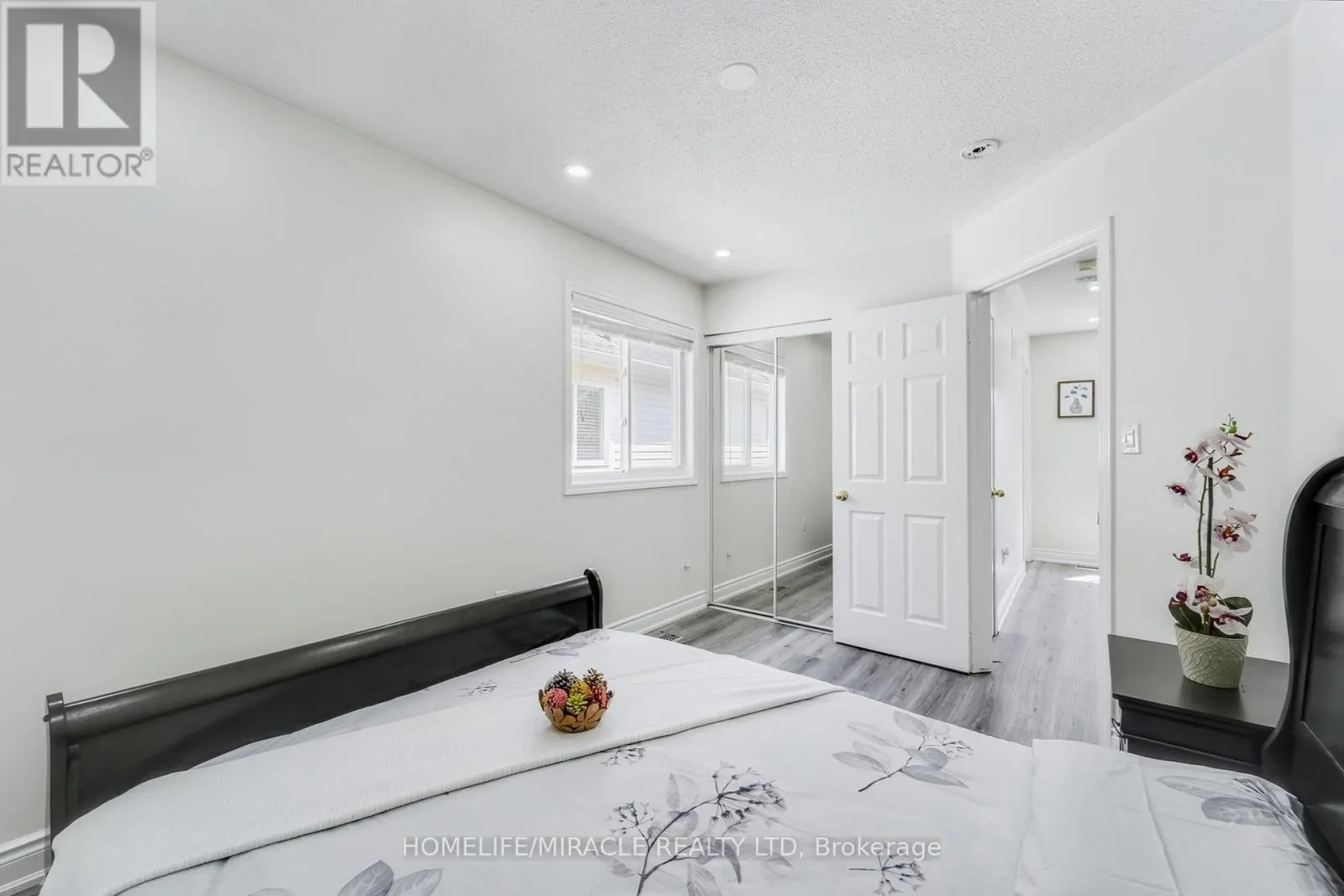 48 JESSOP DRIVE