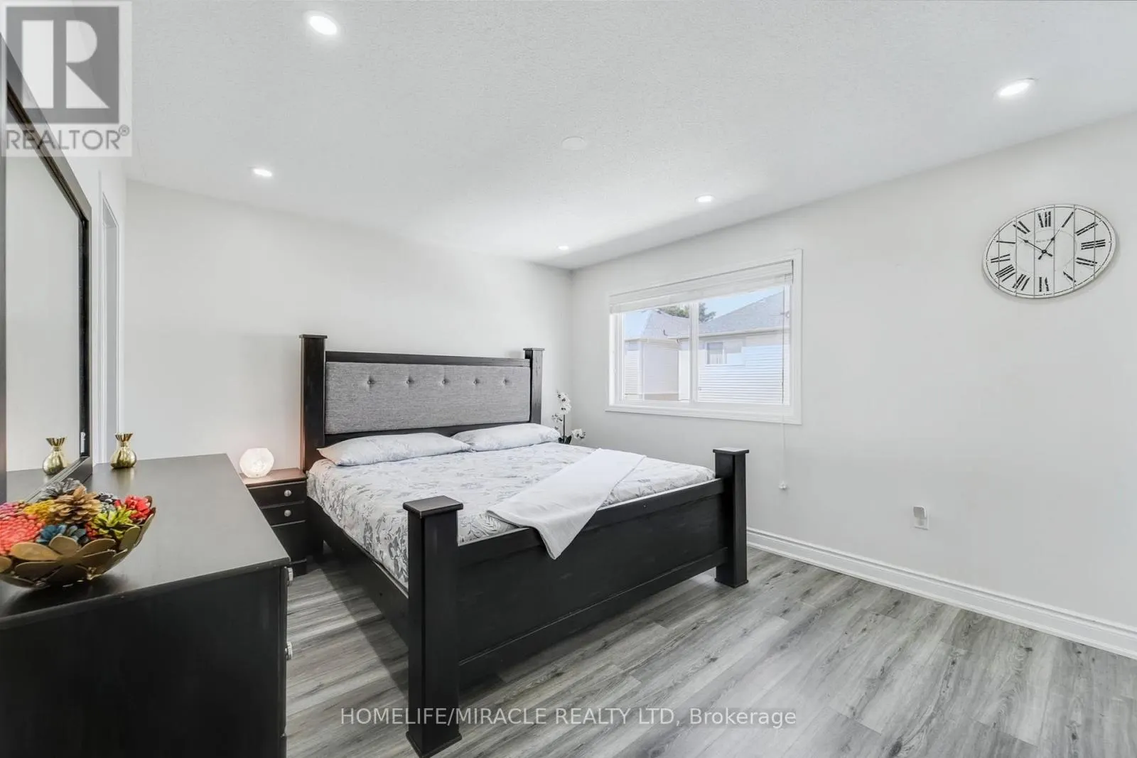 48 JESSOP DRIVE