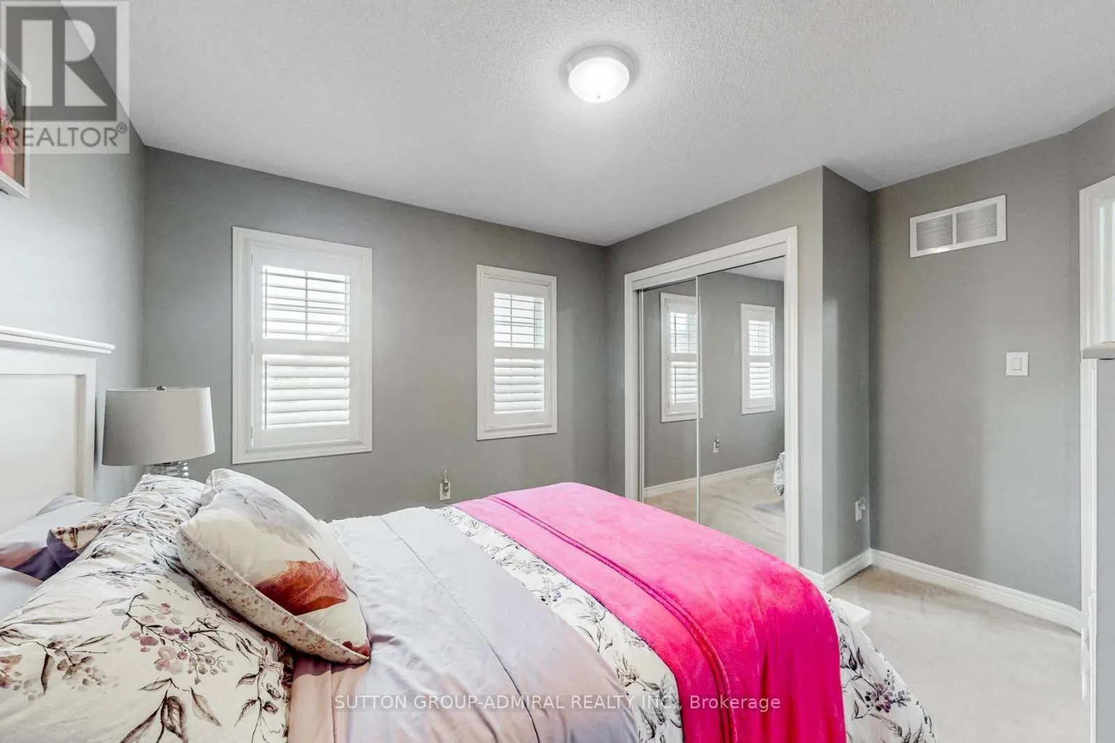 34 BEACHVILLE CIRCLE