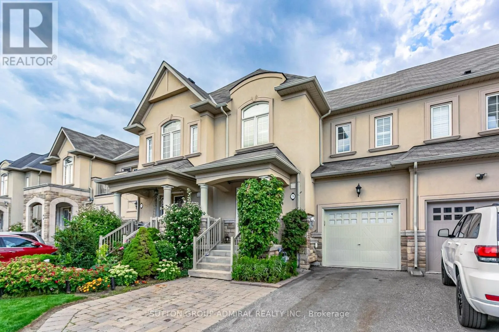 34 BEACHVILLE CIRCLE