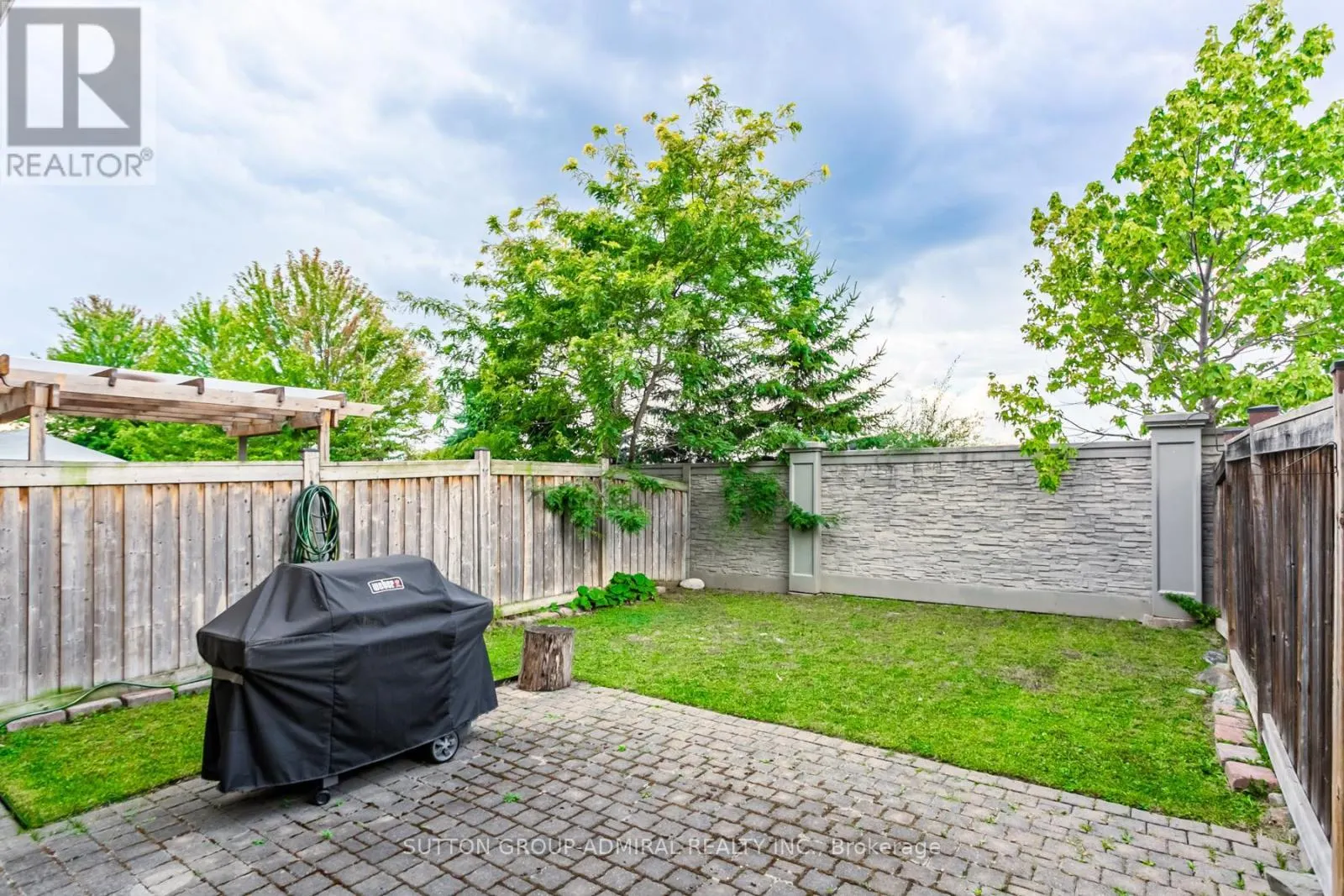 34 BEACHVILLE CIRCLE