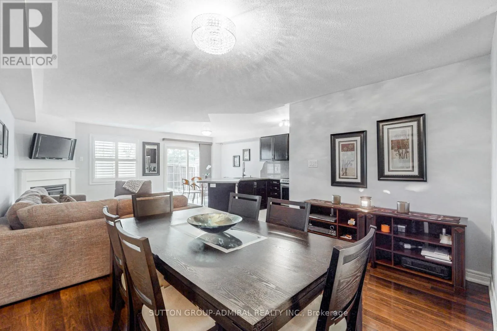34 BEACHVILLE CIRCLE