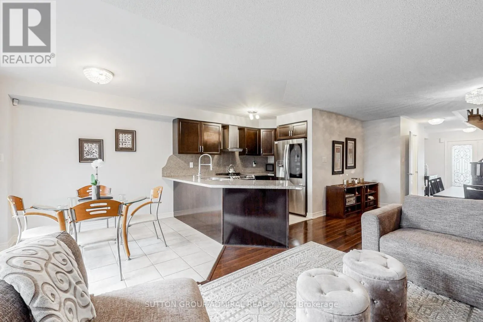 34 BEACHVILLE CIRCLE
