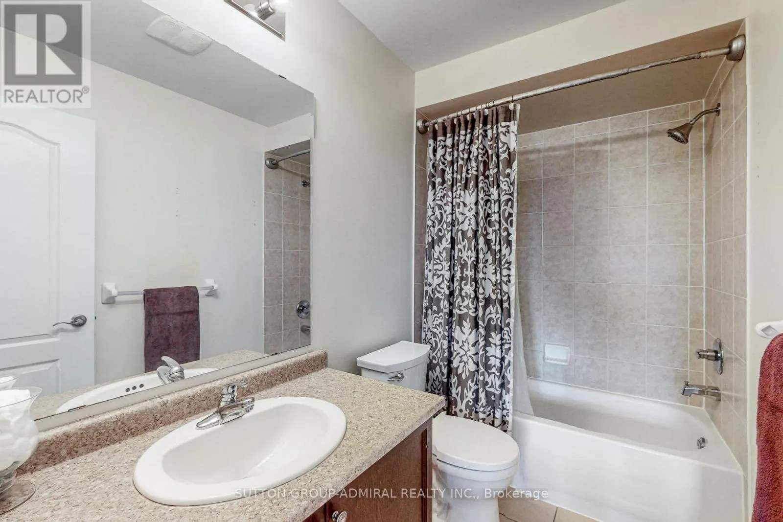 34 BEACHVILLE CIRCLE