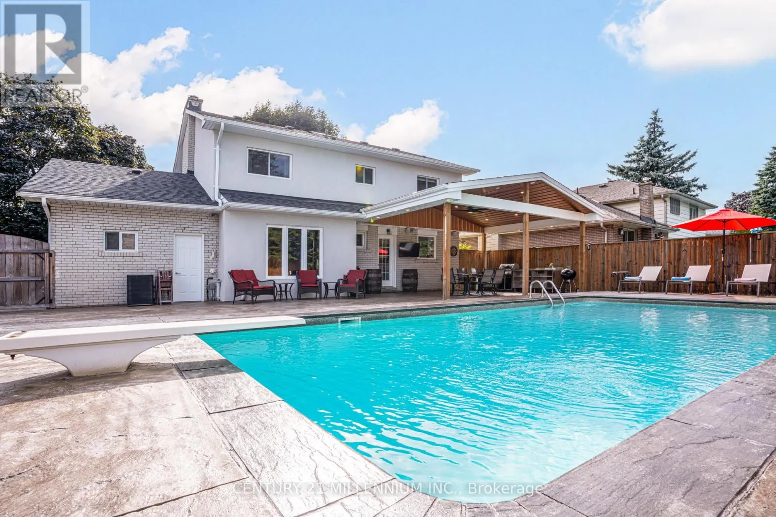 14 GREYSTONE CRESCENT